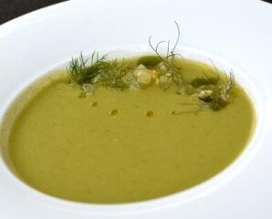 Jahni László kovászosuborka krémlevese