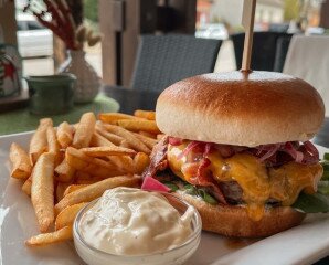 Kistehén Burger Étterem Balatonszárszón